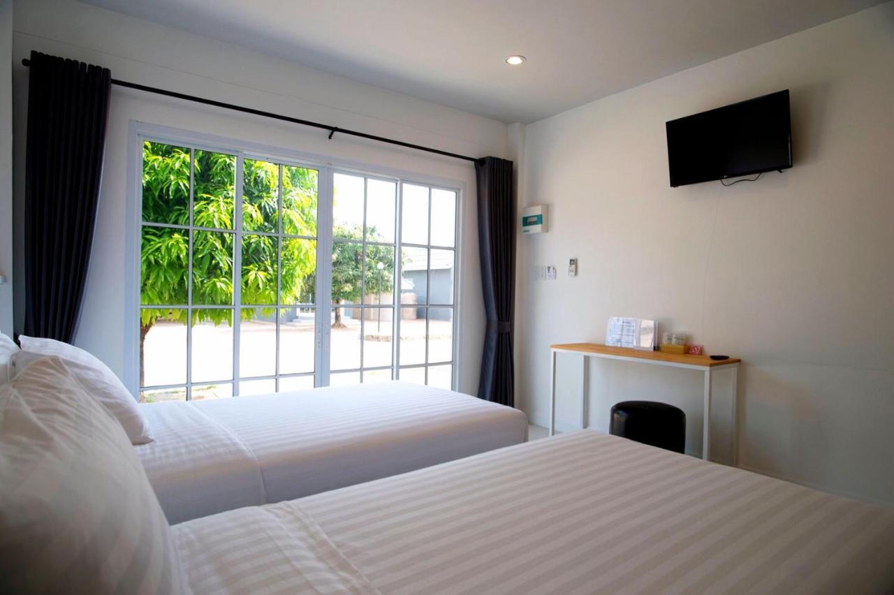 Bhive Hotel นครพนม ภายนอก รูปภาพ