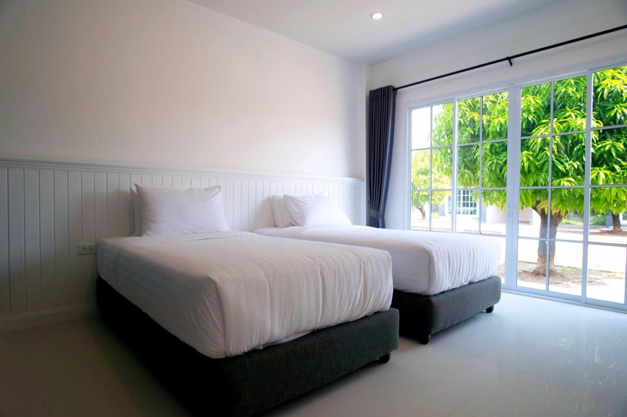 Bhive Hotel นครพนม ภายนอก รูปภาพ